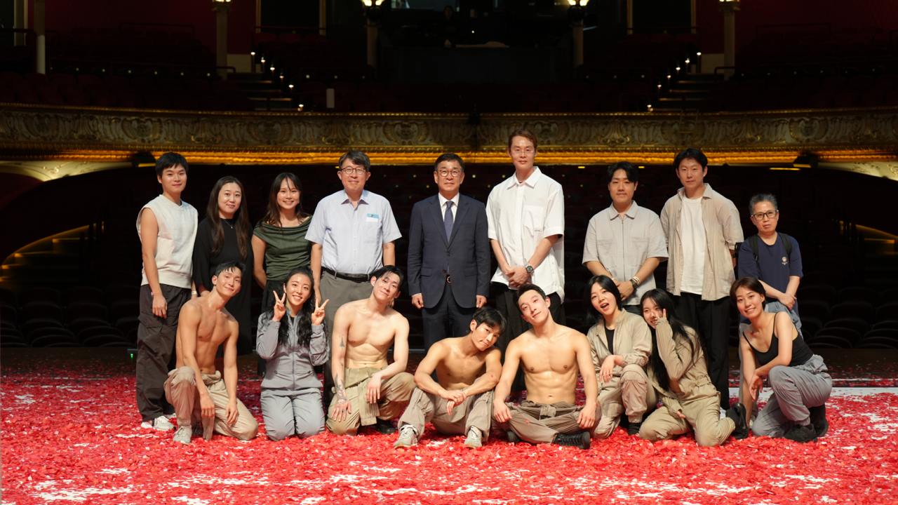 함상욱 대사, 임풀스탄츠 참석 우리 무용단 격려